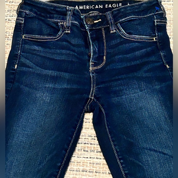 Sold - Picture 3 of 6